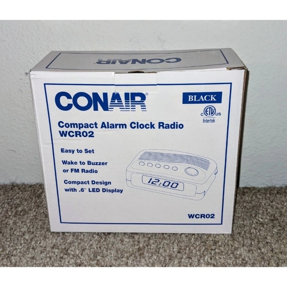 Conair Compact Alarm Clock Radio Black Easy Set Buzzer‎ FM Radio .6 LED Display
